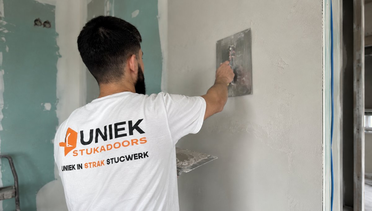 Wat is dunpleister? — Uniek Stukadoors